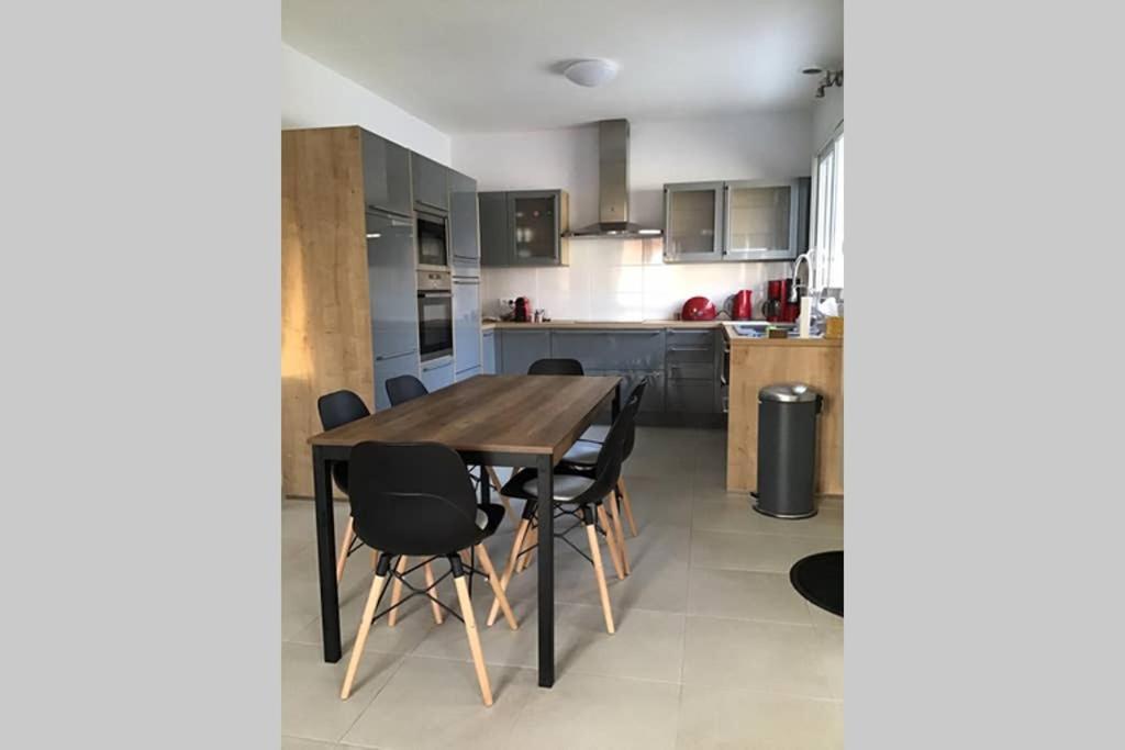 Charmante Maison idéalement située Saint-Gilles-Croix-de-Vie Extérieur photo